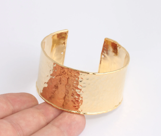 Shiny Gold Cuff Bracelet