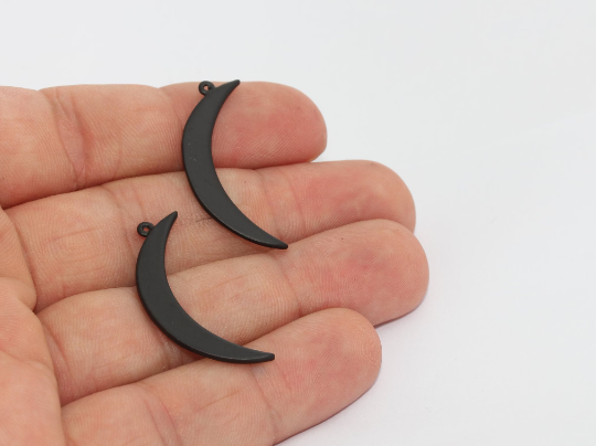 Ciondoli a forma di luna placcati neri da 13x40 mm, ciondolo a forma di mezzaluna, ETS122