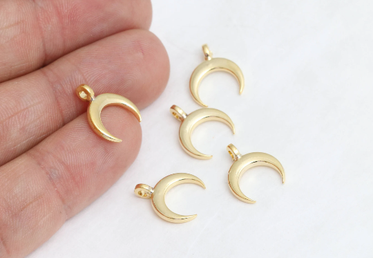 13x15mm 24k Shiny Gold Horn Charm, Horn Pendant, Moon BRT46