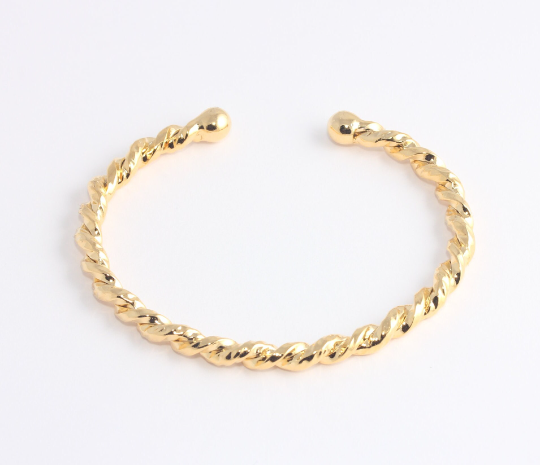 Shiny Gold Round Wire Bracelet