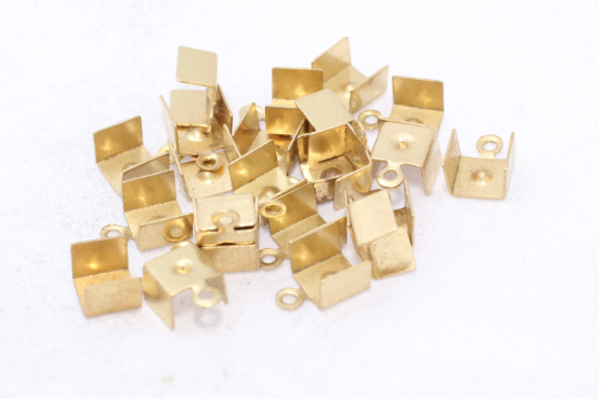 Terminale per cordone in ottone grezzo da 8x11 mm, crimpatura, estremità a crimpare con nastro CR3