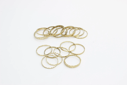 18mm Raw Brass Closed Ring, Connectors, Circle Connector, HLS29