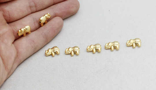 Perline di elefante in oro opaco 24k da 6x13 mm, elefante, BRT483