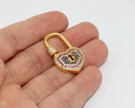 Shiny Gold Heart Clasp
