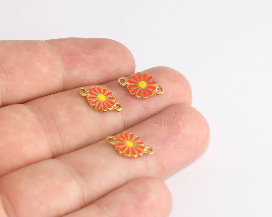 9x15mm 24 Ayar Parlak Altın Papatya Kolye Ucu, Çiçek Kolye Ucu, Kırmızı XP376