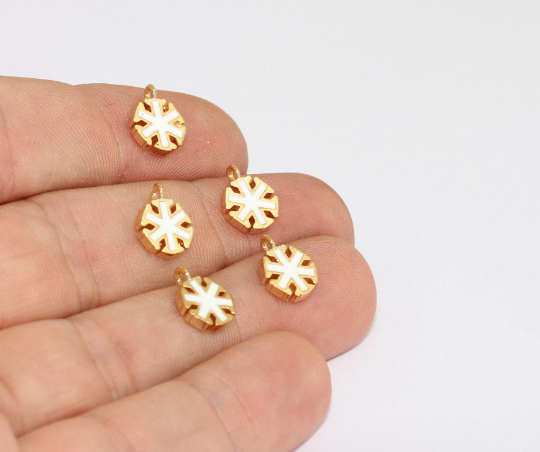 8x10mm 24k Shiny Gold Snowflake Charm, Snowflake MLS98