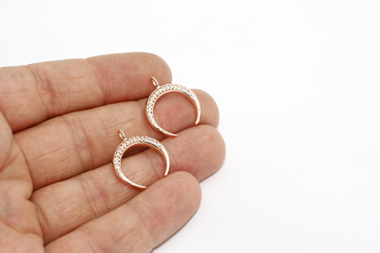 Ciondoli a forma di corno in oro rosa 18x21 mm, pendente a mezzaluna con pavé, ZRCN494