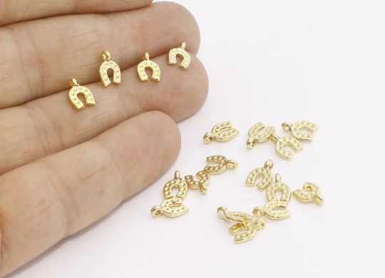 Ciondoli a forma di ferro di cavallo in oro lucido 24k da 6x9 mm, ferro di cavallo MTE235