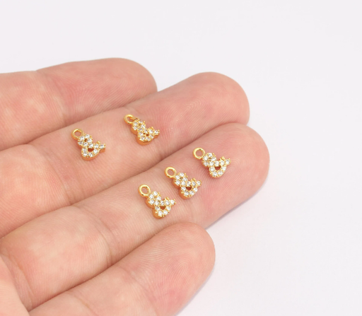 Shiny Gold Ampersand Charm