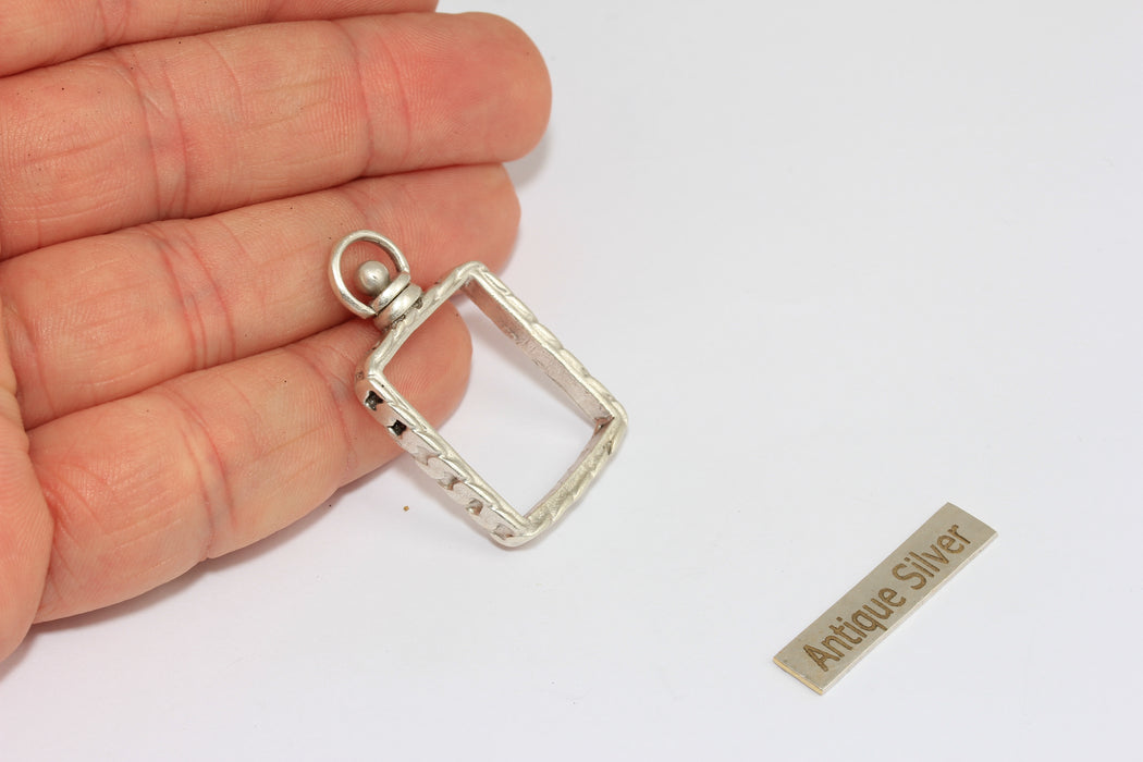 18x22mm Inner Size Antique Silver Frame Pendant, Vintage Square Medallion Charm, Jewelry Making Supplies, FR, MGN137