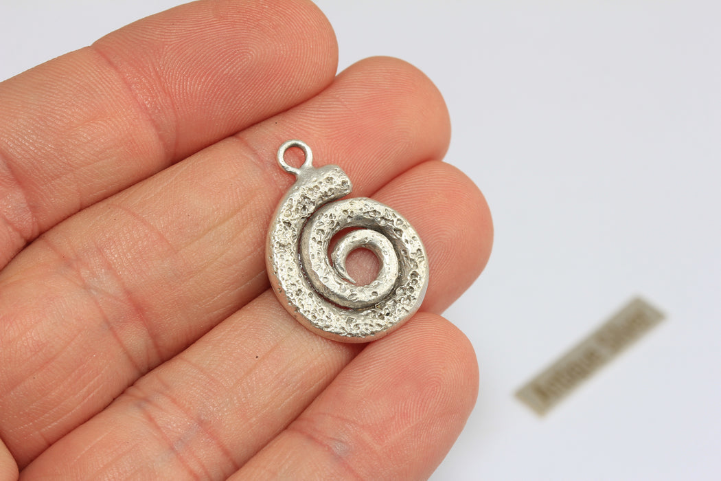 18mm Antique Silver Sea Shell Charm, Seashell Charm, Shell Necklace Pendant, Spiral Pendant, Summer Jewelry, MGN150