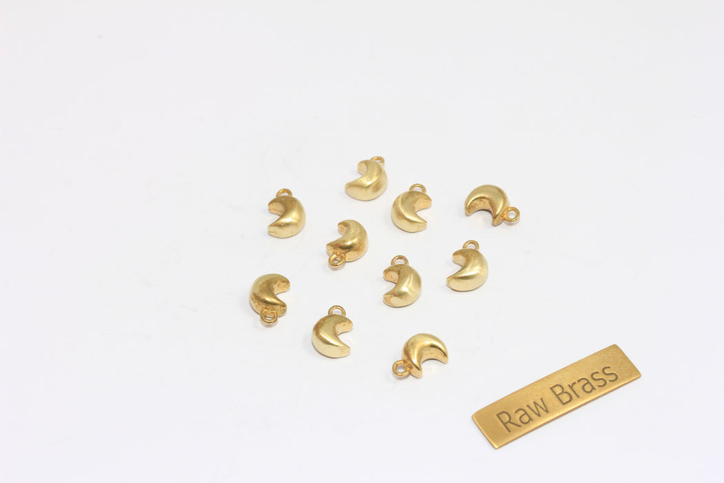 Ciondoli a forma di luna in ottone grezzo da 6x9 mm, mini ciondolo a forma di mezzaluna, CHK57-1