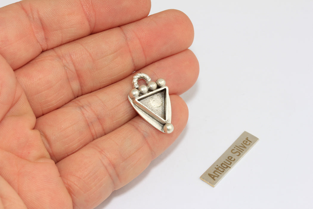 9x10mm Inner Size Antique Silver Triangle Frame Settings, Bezel Cabochon Charms, MGN153
