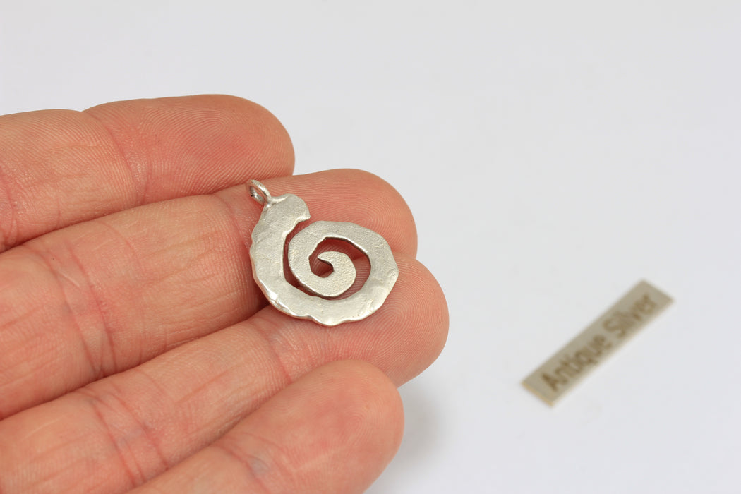 19mm Antique Silver Sea Shell Charm, Seashell Charm, Shell Necklace Pendant, Spiral Pendant, Summer Jewelry, MGN149