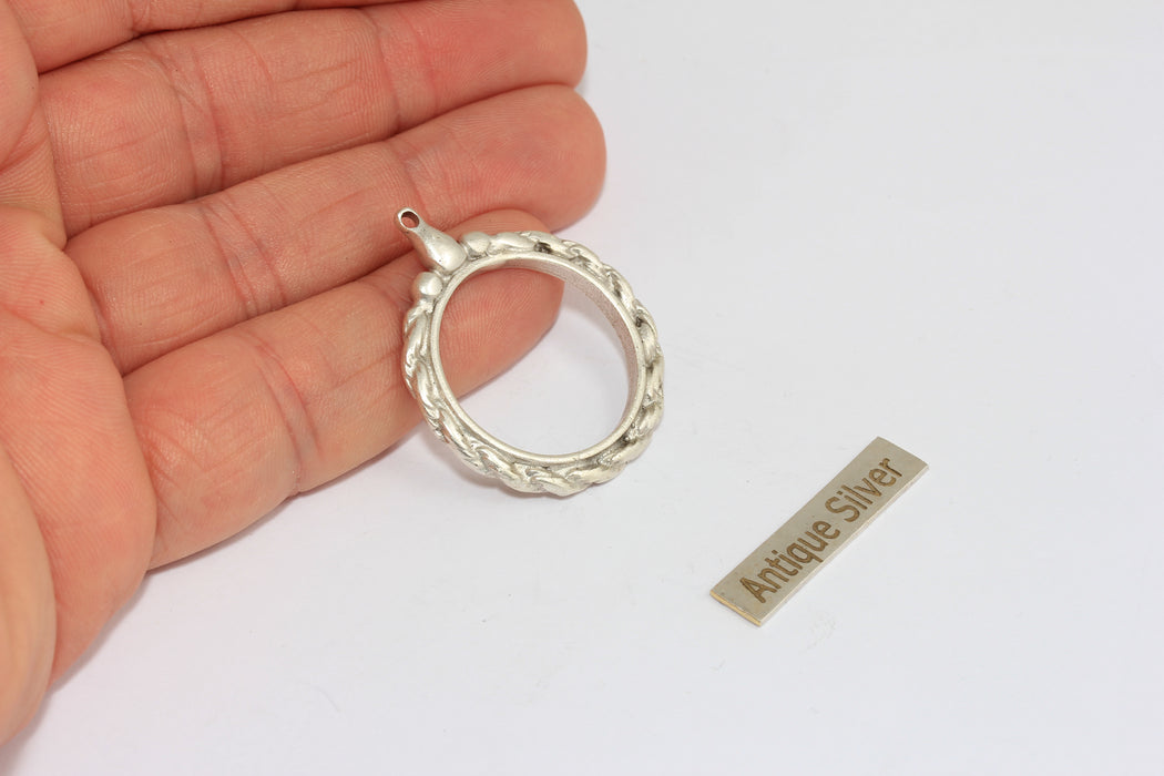 30mm Antique Silver Round Frame Medallion, Medallion Necklace Pendant, FR, MGN146