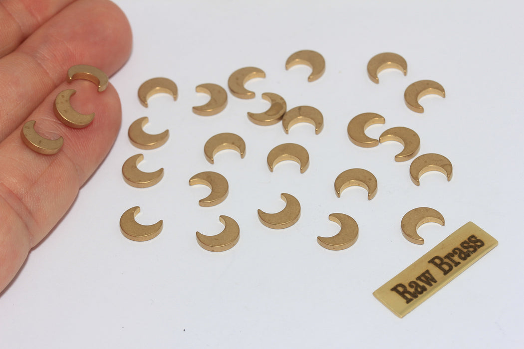 6x8mm Raw Brass Horn Charms, Horn Pendant, Moon Pendant, Moon Beads, Crescent Moon Charm, MLS361