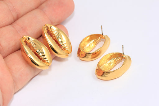  Cowrie Shell Studs