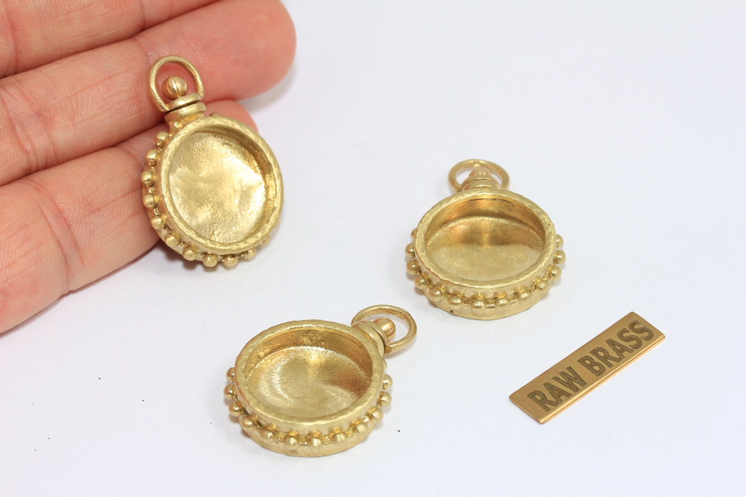 17,8mm Inner Size Raw Brass Frame Bezel Medallion Charms, Cabochon Settings, MGN172