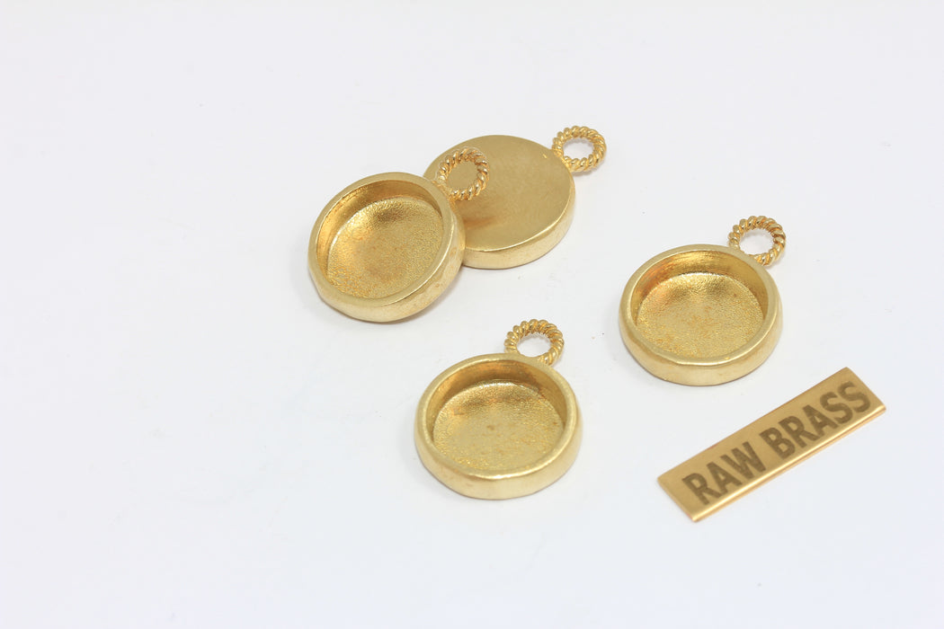 14mm Inner Size Raw Brass Frame Bezel Medallion Charms, Cabochon Settings, MGN204