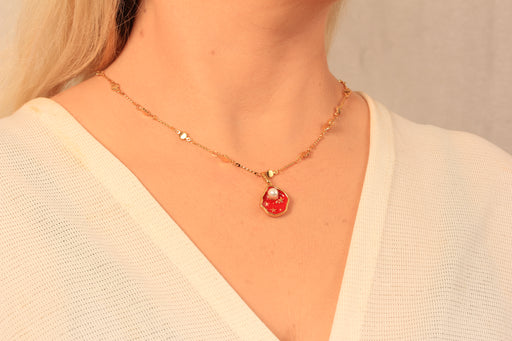 Gold Necklace With Pearl Sea Shell Charm