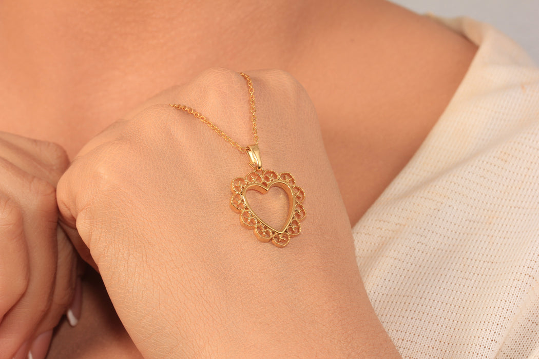 17'' +2'' 24k Shiny Gold Heart Charm Ready Necklace, Vintage Heart Shaped Frame Pendant Necklace, DC191-10