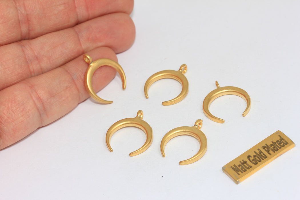 18x21mm 24k Matt Gold Horn Charm, Horn Pendant, Moon BRT603