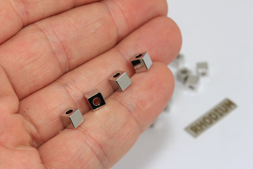 4 mm Rodyum Kaplamalı Küp Boncuklar, Ara Boncuklar, Küpler, MTE470