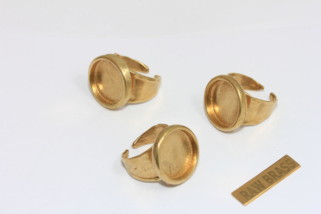 16-17mm Raw Brass Coin Rings, Round Cabochon Rings, Bezel Ring Settings, ZRCN856