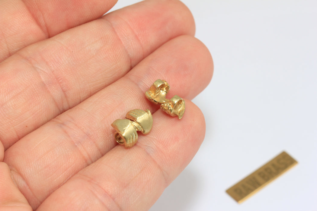 7x12mm Raw Brass Hand Charms, Hand Beads, Gesture Pendants, ZRCN862