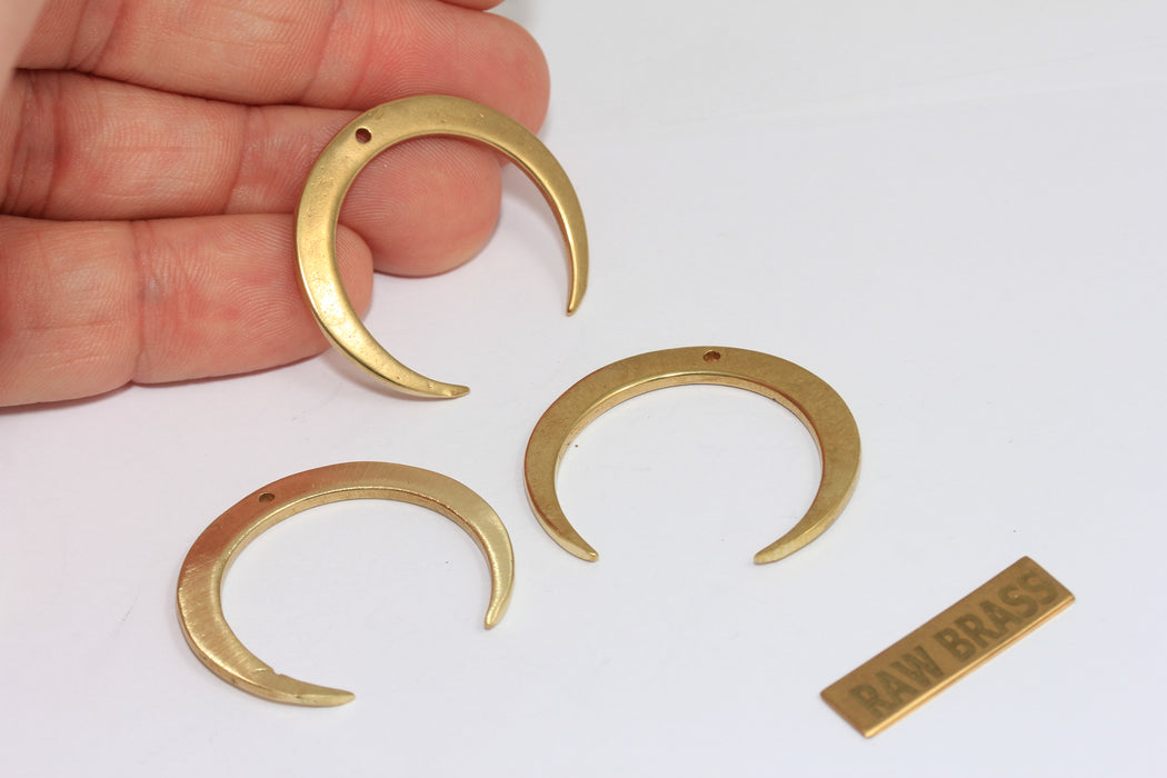 18x25mm Raw Brass Horn Charms, Horn Pendant, Crescent Moon Charm, ZRCN866
