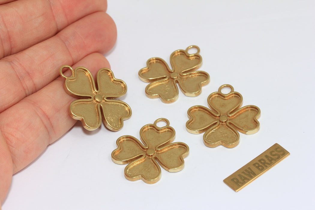 Ciondoli a forma di trifoglio in ottone grezzo da 25x27 mm, ciondolo a forma di trifoglio, ciondolo a forma di fiore con due anelli, fiore di trifoglio, MTE1352