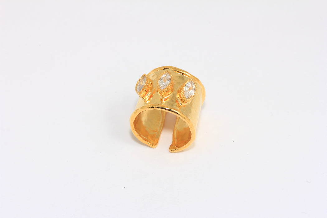 18mm 24k Shiny Gold CZ Rings, Hammered Band Rings, CZ Three White Stone Rings, FRB48-1
