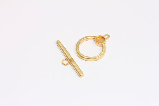 Brass Bezel Toggle Clasp