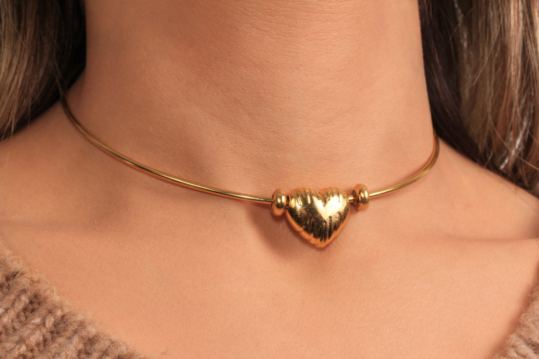 Puffed Heart Charm Necklace, Hammered Heart Pendant Necklace, Love Necklace, Wire Choker Necklace, Everyday Necklace, JN5-18