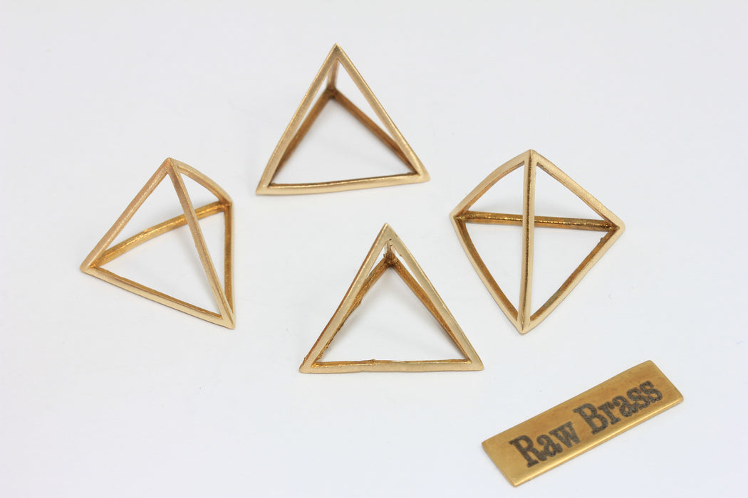 21 mm Ham Pirinç Piramit Charms, Üçgen Charms, SOM66