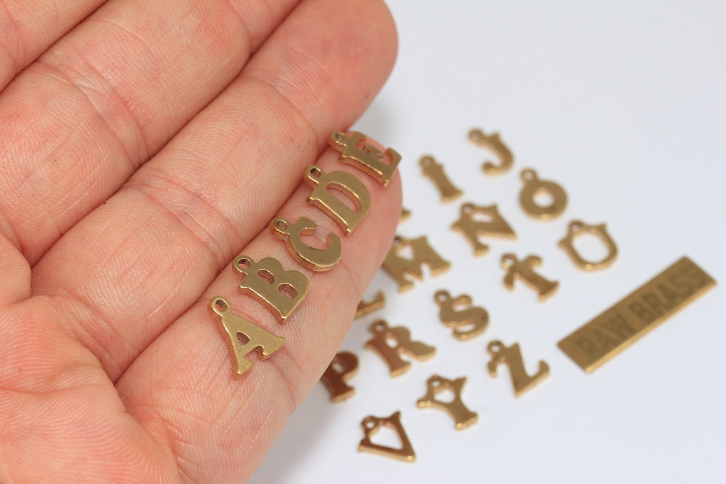 15x24mm Ham Pirinç Harfler, Kare Harf Takıları, Harf Madalyonu, Baş Harf Takıları, Pirinç Kolye Takıları, Kolye Takıları, Alfabe Boncukları