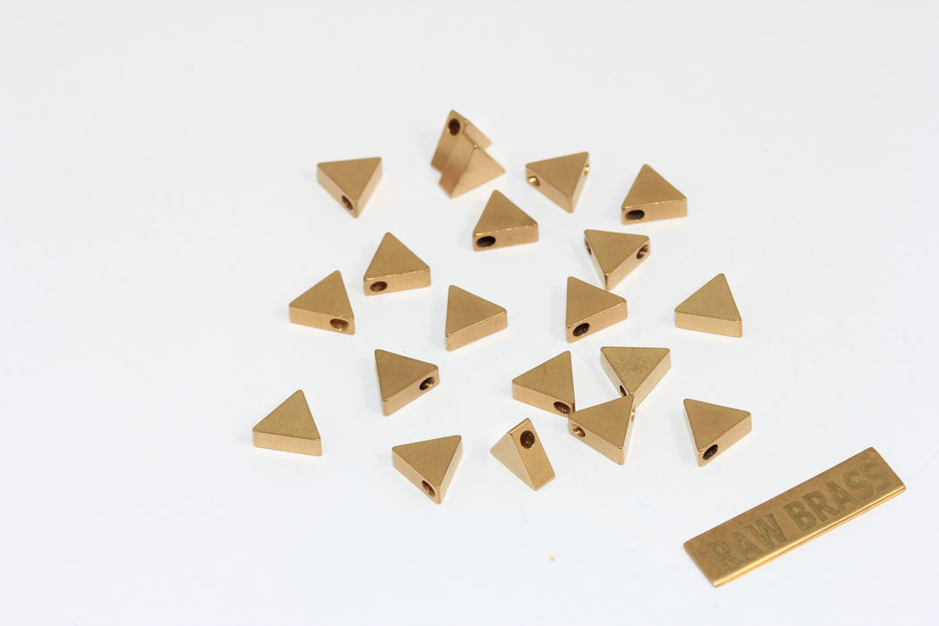 7x8mm Ham Pirinç Üçgen Takılar, Üçgen Kolye, EYM23