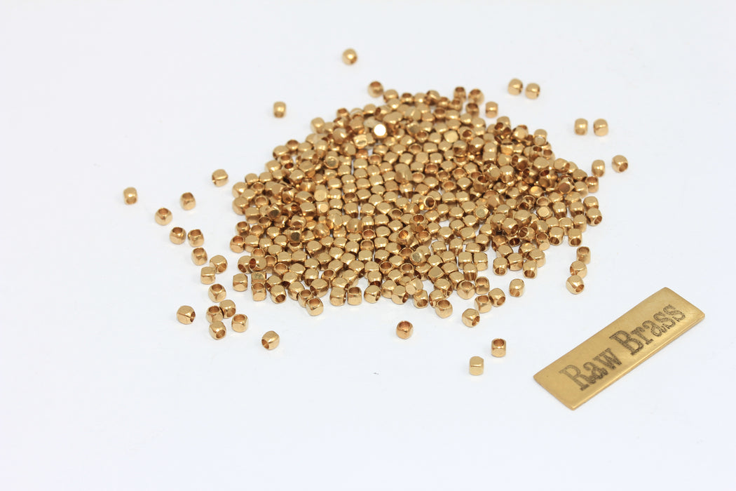2 mm Ham Pirinç Küp Boncuklar, Ara Boncuklar, Küp Ara Parça KA38