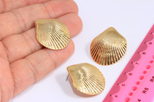 Shiny Gold Shell Earrings