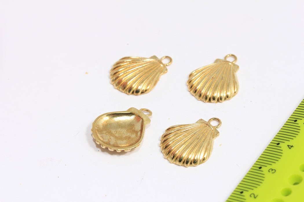 17x21mm Raw Brass Sea Shell Charm, Seashell Charm, Shell Necklace, Beach Jewelry, Pendant, Raw Brass Charms, ROSE148