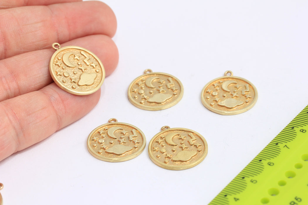 Collana con ciondolo a forma di Saturno in ottone grezzo da 21x24 mm, medaglione con pianeta, ciondolo con spazio, luna e stella nel cielo, collana con ciondolo a forma di Saturno, ciondolo a forma di stella, componenti in ottone grezzo, ROSE477