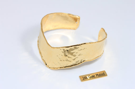 Shiny Gold Cuff Bracelet