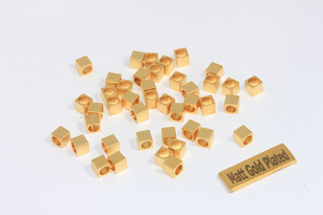 Perline cubiche in oro opaco 24k da 5 mm, perline distanziatrici, cubi, perline cubiche, perline geometriche, BRT47