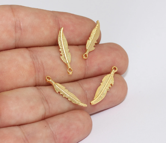 6x26mm 24k Shiny Gold Leaf Charms, Leaf Pendant, Gold MLS307