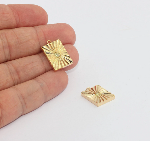 Shiny Gold Charm