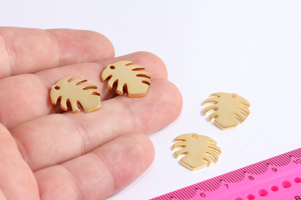 18x20mm 24k Shiny Gold Leaf Pendant, Gold Leaf Charms, Leaf Connector Pendant, Filigree Charms, Vintage Charms, Gold Findings, HRN73-3