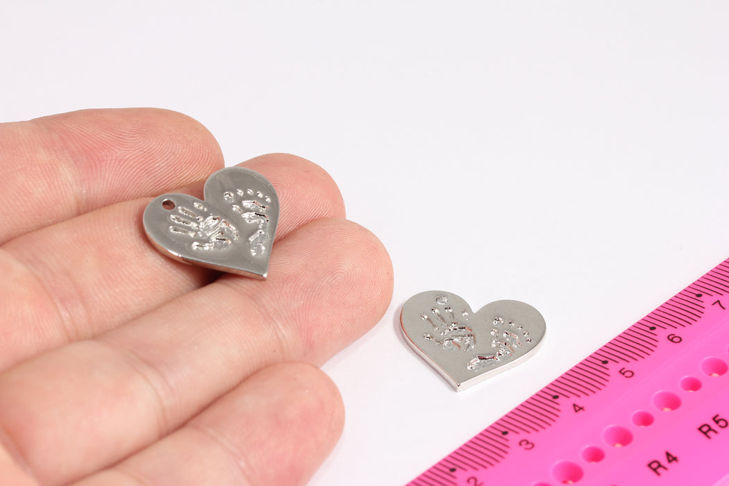 Cuore con impronta di mano e piede placcato rodio 19x21 mm, ciondoli a forma di cuore in argento, ciondolo a forma di cuore, ciondoli a forma di cuore delicati, componenti in argento, CR35-2