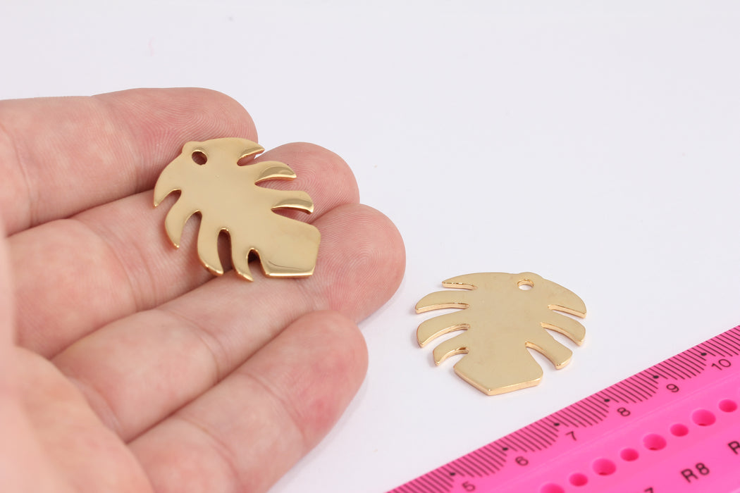 28x30mm 24k Shiny Gold Leaf Pendant, Gold Leaf Charms, Leaf Connector Pendant, Filigree Charms, Vintage Charms, Gold Pendants, AFG44-1