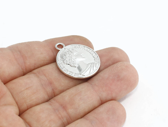 23x28mm Rhodium Plated Elizabeth Medallion, Coin ,  AE115