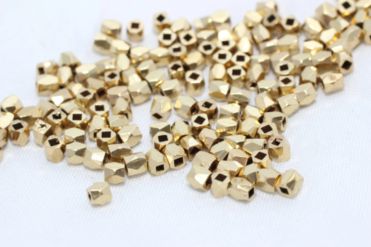 2,5mm Raw Brass Spacer Beads, Faceted Beads, Tiny,     KA52